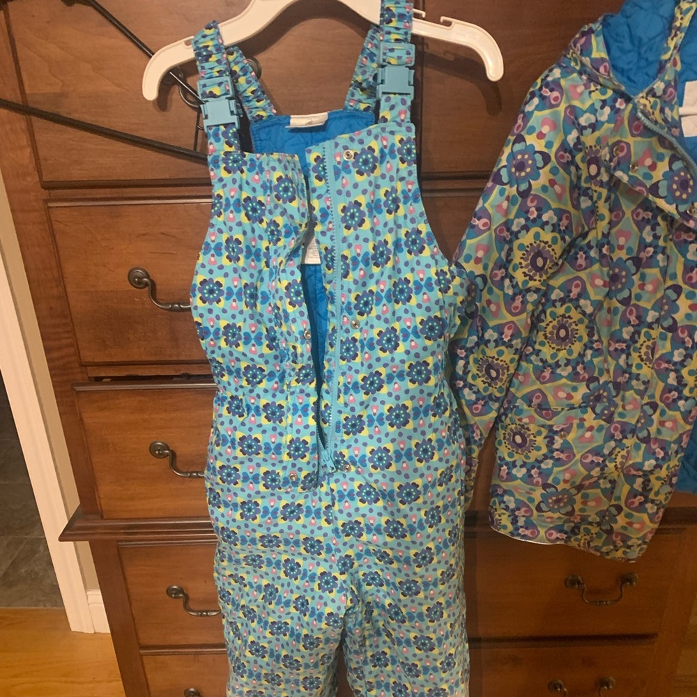 Hannah Anderson coat and snow pants